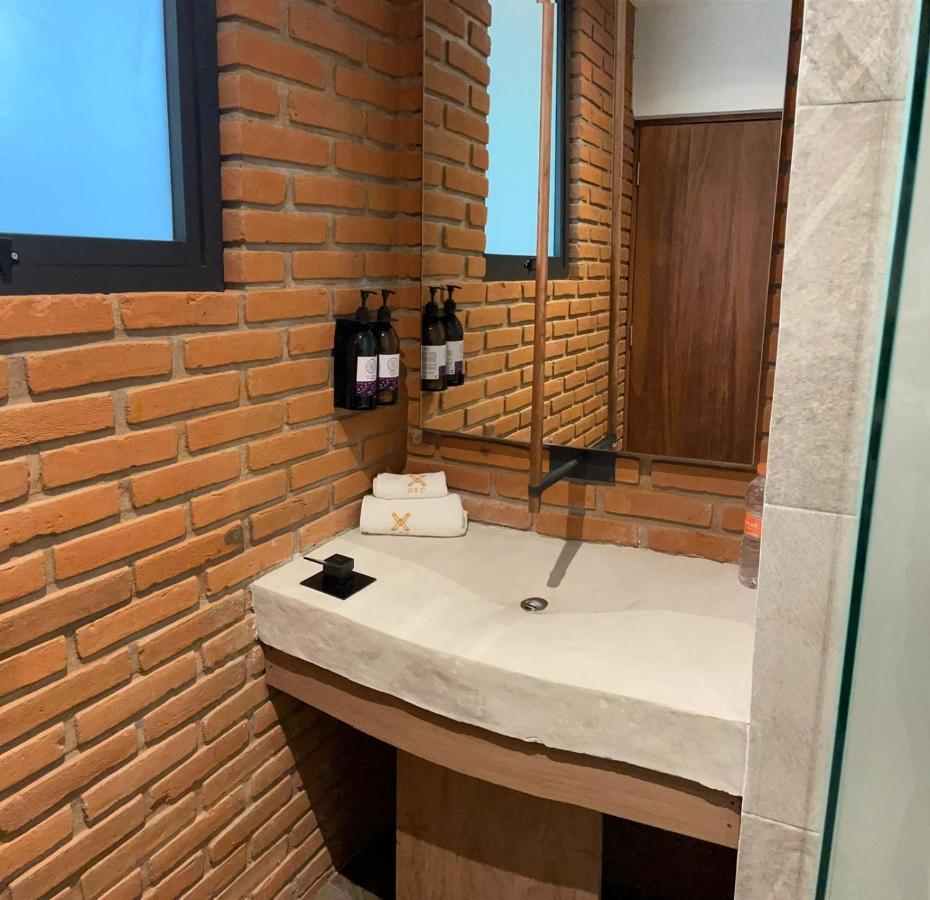 Hotel Oxu Solo Adultos Valle de Bravo Kültér fotó